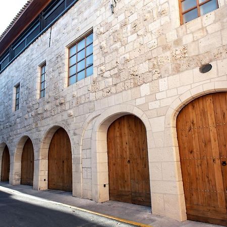 Chambre Orientale Cherazade Maison De L'Eglise Hotel Narbonne Exterior photo