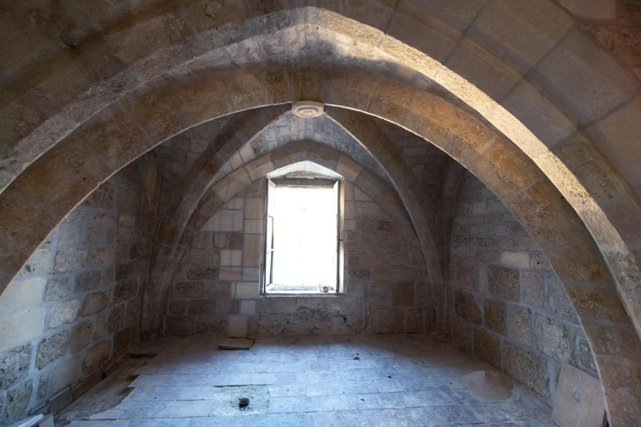 Chambre Orientale Cherazade Maison De L'Eglise Narbonne Exterior photo